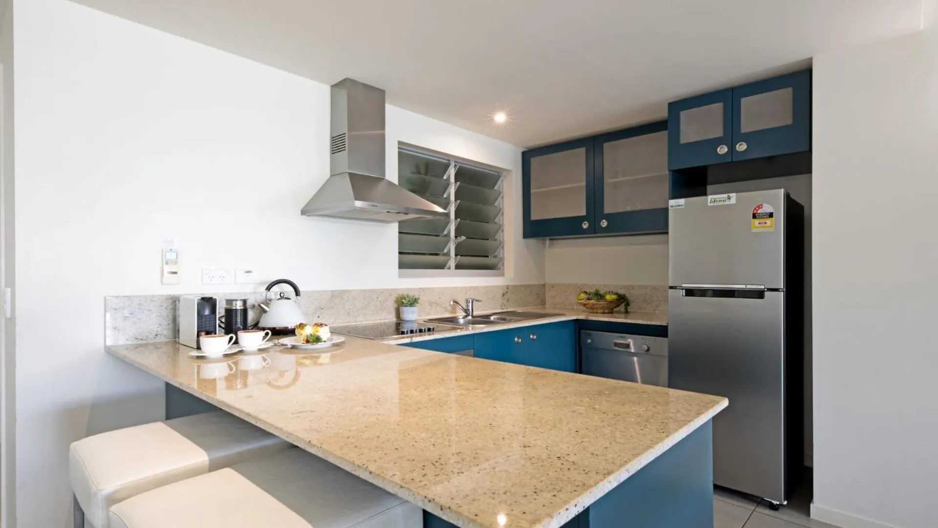 Coastal Charm On Airlie Apartment Airlie Beach