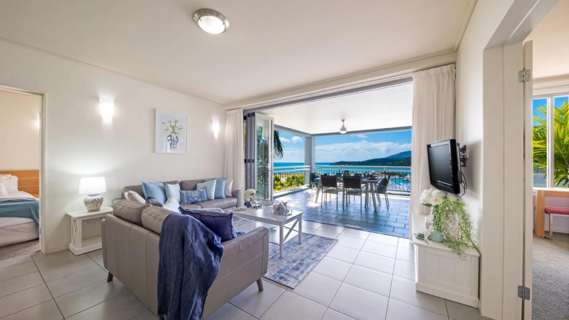 Coastal Charm On Airlie Apartment Airlie Beach 0*,