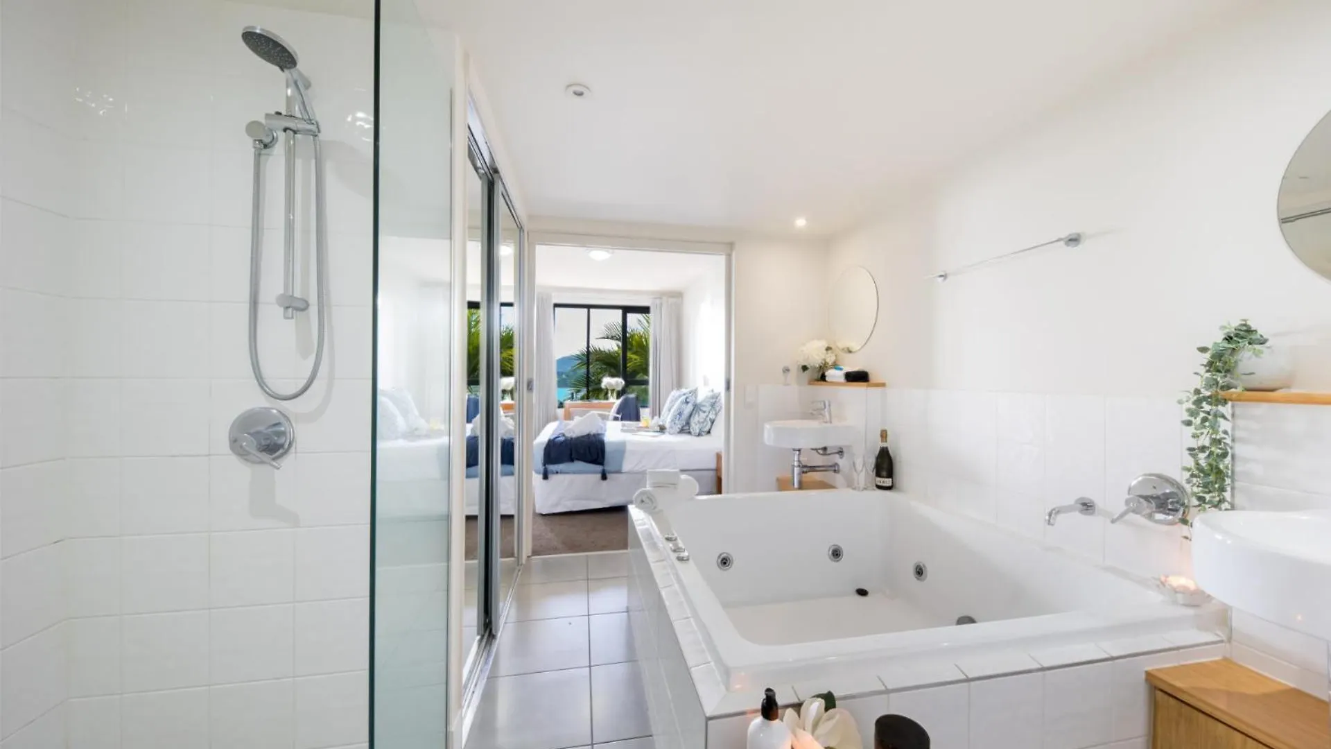 Coastal Charm On Airlie Apartment Airlie Beach 0*,  Australia