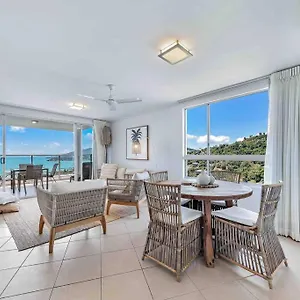 Three B Airlie 2 Bedroom Unit Seaviews & Pool Airlie Beach