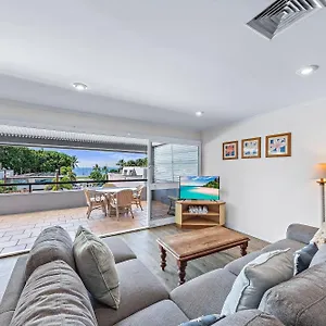 Blue Lagoon Airlie Airlie Beach