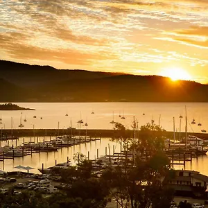Aparthotel Sunlit Waters, Airlie Beach
